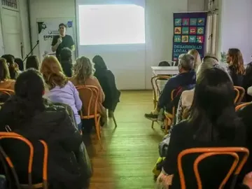 Más de 200 personas participaron en la capacitación en E-Commerce y Ecosistema Digital