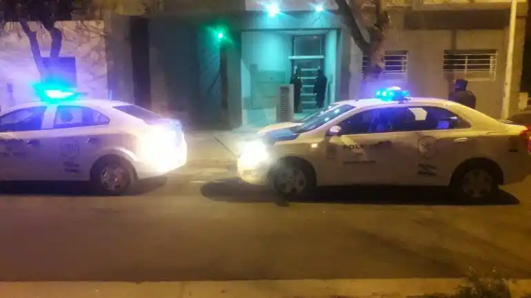 Desarticularon 12 fiestas clandestinas durante la madrugada del domingo