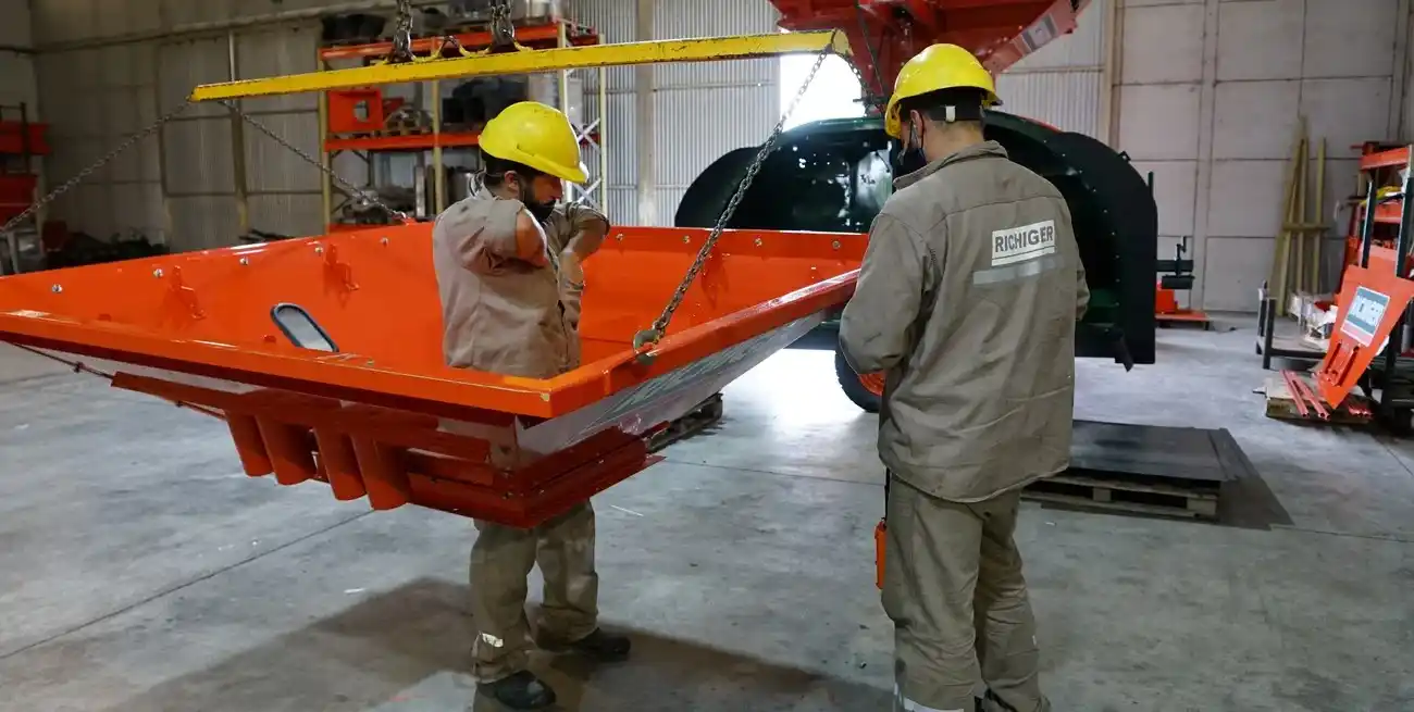 En Diputados, se destacó la importancia que tiene la maquinaria agrícolas en muchas localidades santafesinas con el impacto en la mano de obra.