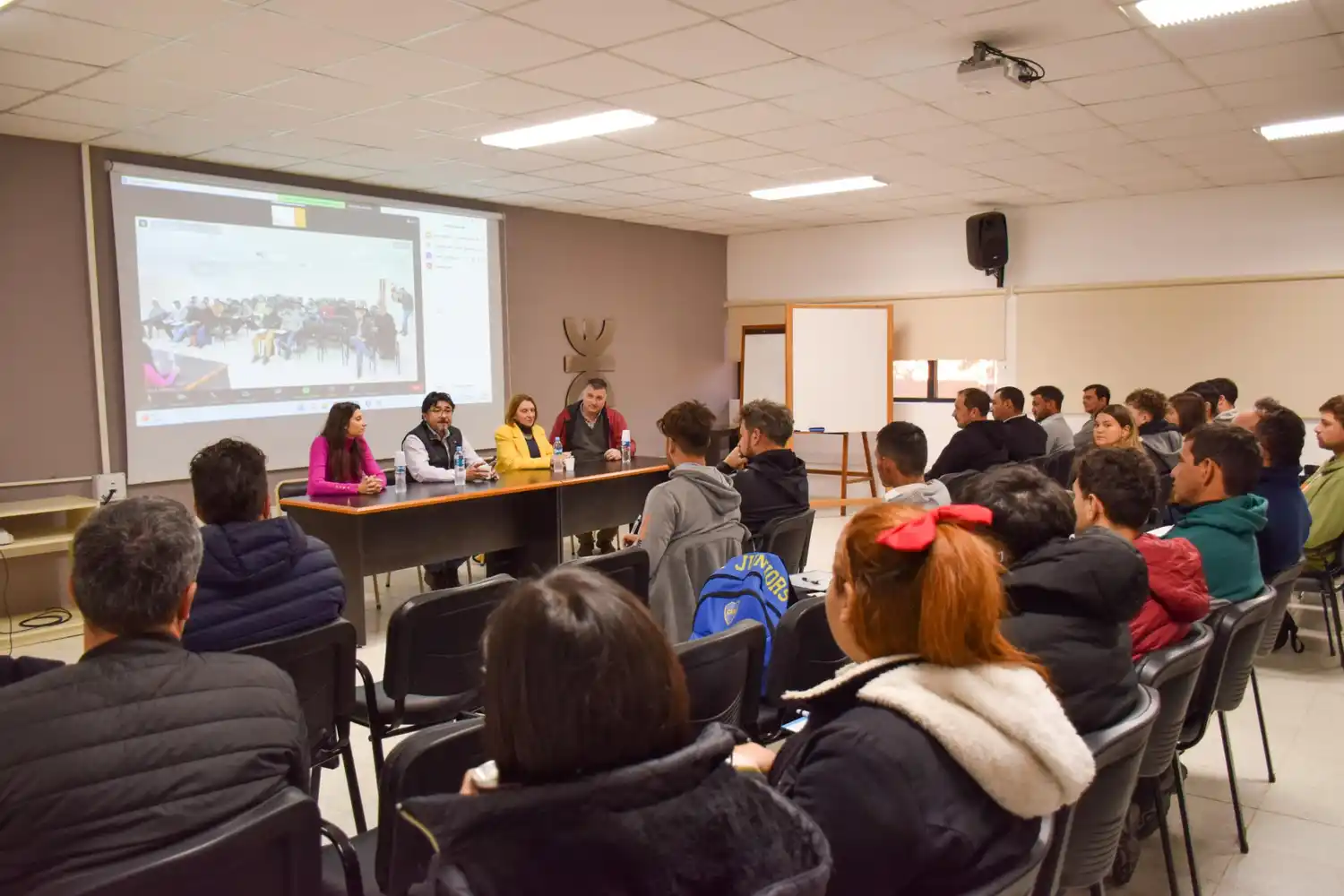 En la UTN comenzó curso de construcción tradicional que otorga el título de "Capataz de obra"