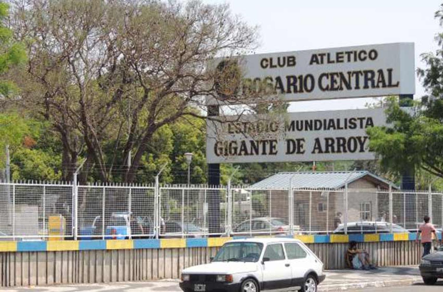 Allanan el estadio de Rosario Central por el ingreso de público al partido ante Belgrano