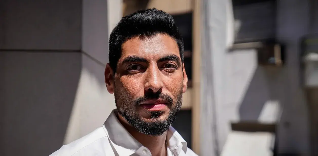 Detuvieron al marplatense Facundo Moyano tras un violento episodio con una joven que corrió desnuda por la calle