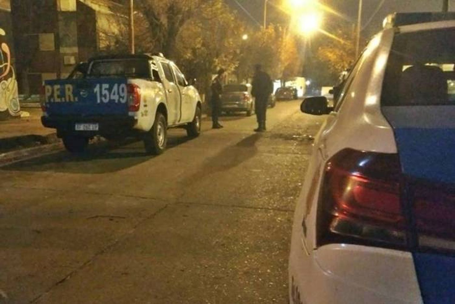 Un motomandado herido de bala  en el ataque a una rotisería