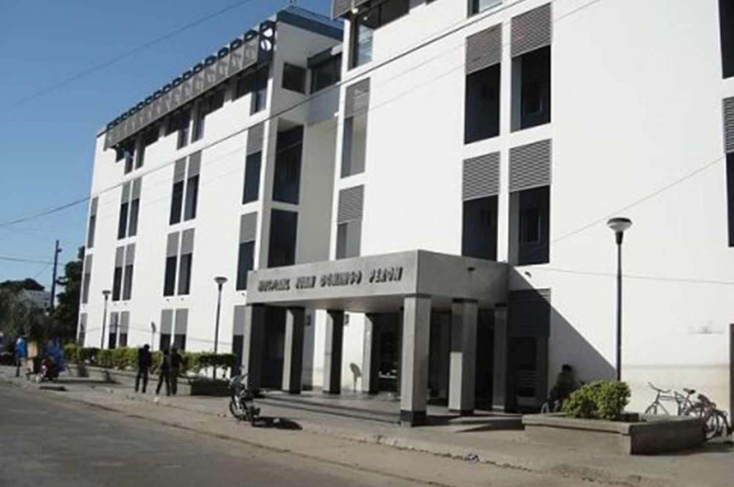 El hospital está facturando $43,600 diarios por la estadía.