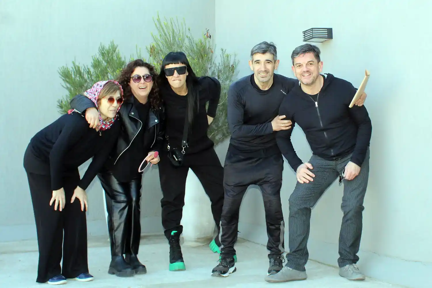 Elenco de “Compulsivos”. Nacho Fernández, Verónica Frechero, Karina Nicolás, Silvina Avendaño y Marcelo Bruno