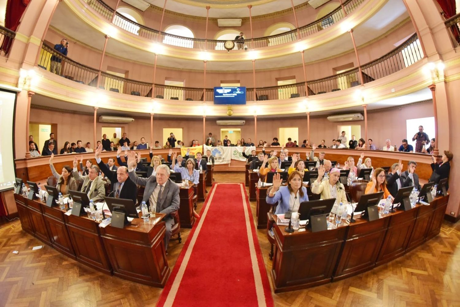 Diputados sancionó la Ley que crea 52.853 horas cátedras para educación