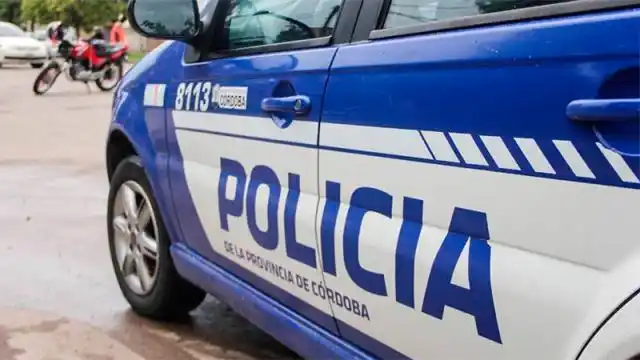 Raptaron a una adolescente mientras dormía y la violaron en un descampado