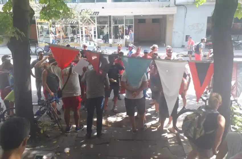 Guardavidas acordaron con el Municipio para que se les abonen los sueldos adeudados