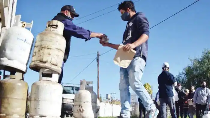 El precio de la garrafa puede aumentar de $700 a $2.100