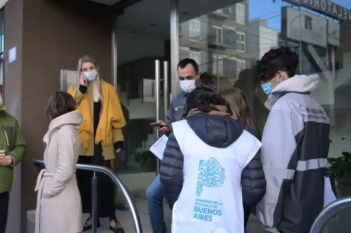 El 37% de los viajeros no cumple con el aislamiento: Morón y General Pueyrredón entre los municipios que menos cumplieron