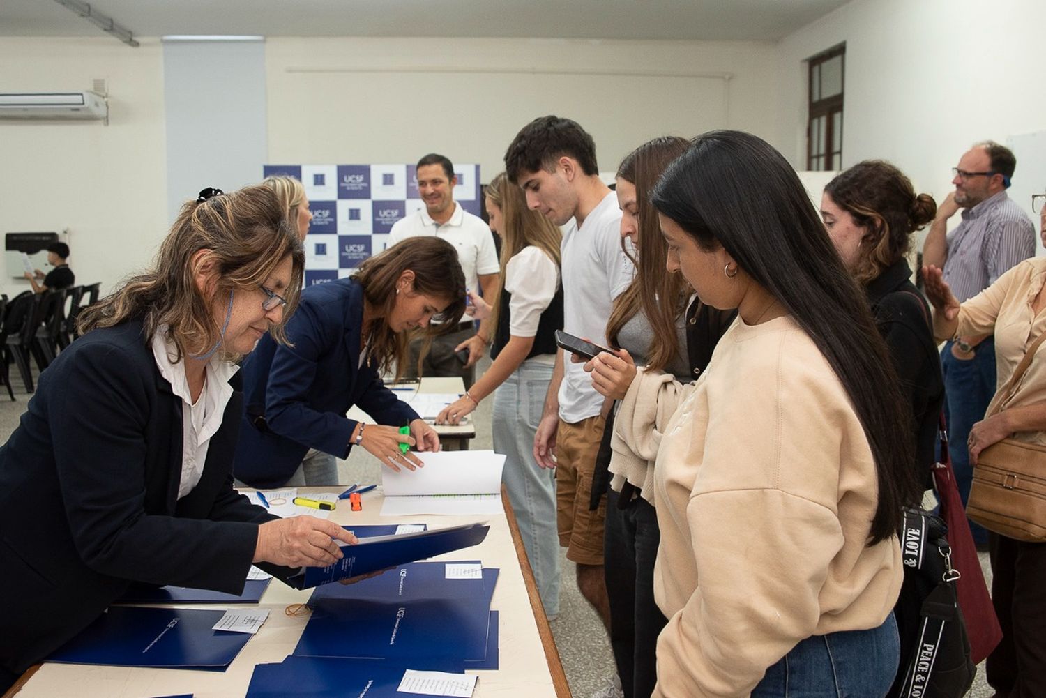 becas UCASF - 1