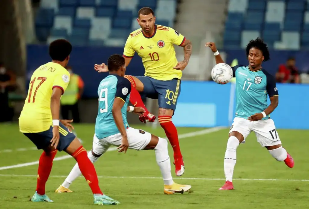 Colombia fue oportuno y ganó con gol de Cardona
