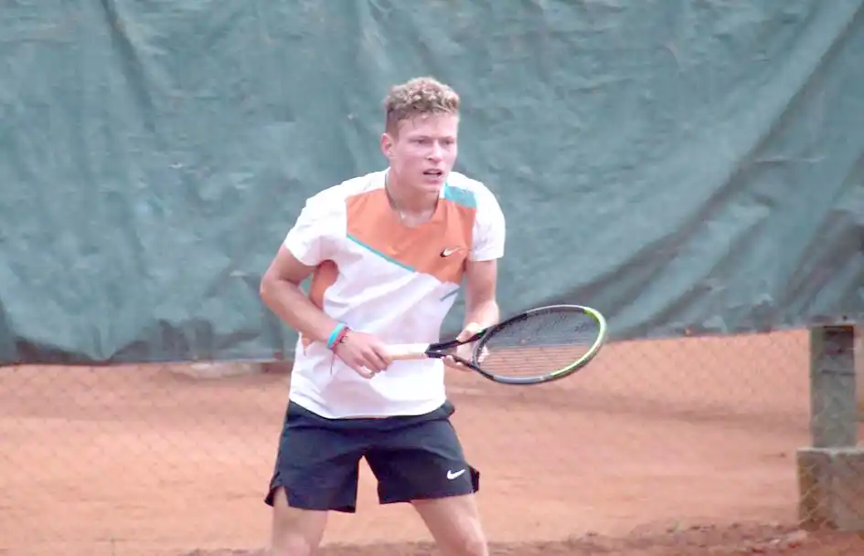 Delnido ingresó al cuadro principal en Neuquén.