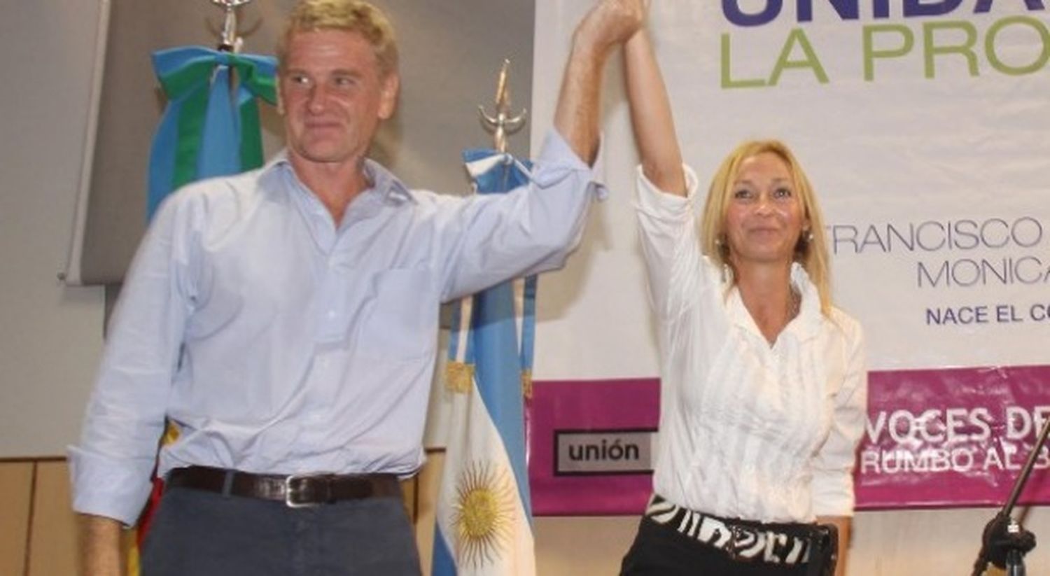 Mónica López está feliz por el apoyo a Scioli de De Narváez