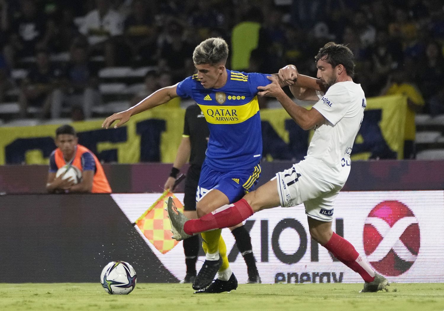 Boca debutó con un triunfo trabajoso ante Central Córdoba