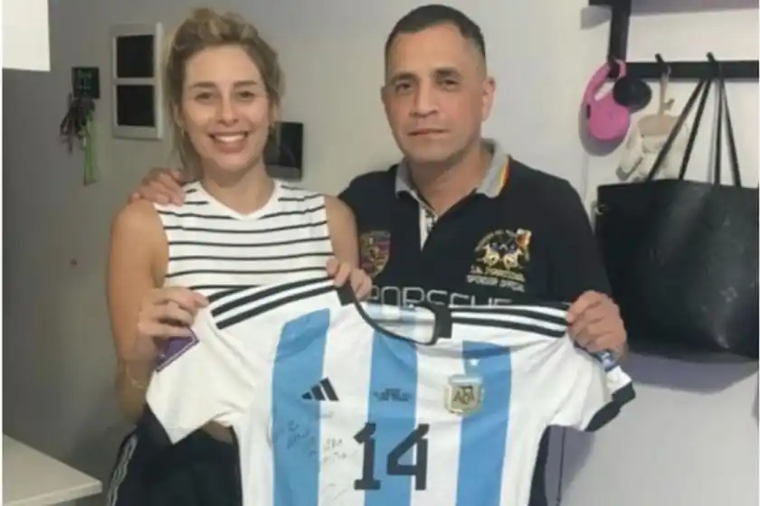 La ex de un campeón del mundo vendió la medalla para pagar su departamento