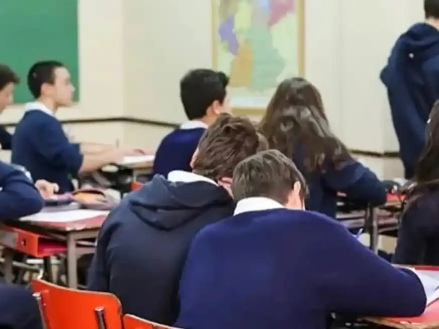 La Jefatura de Gabinete de la Nación indicó al Congreso que 67.431 estudiantes santafesinos accedieron durante 2024 a los denominados "vouchers educativos".