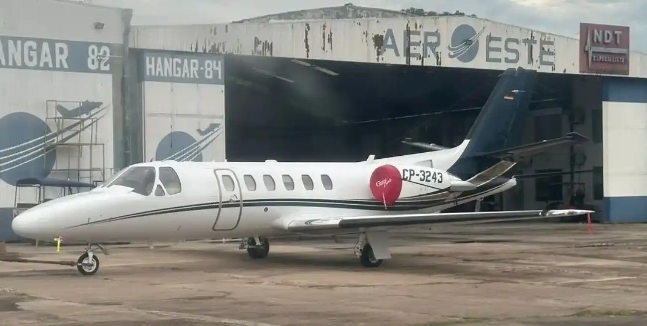 Buscan en Bolivia a un avión privado que desapareció tras una emergencia en pleno vuelo