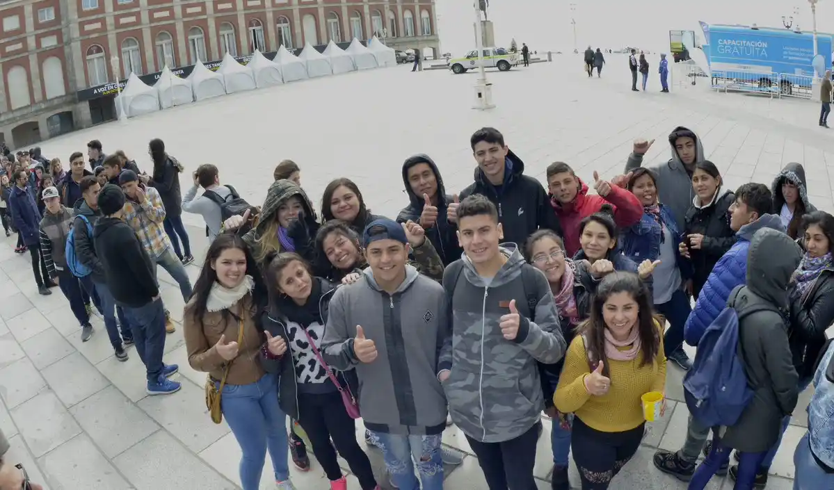 Más de 12 mil jóvenes asistieron a la Feria de Empleo en Mar del Plata