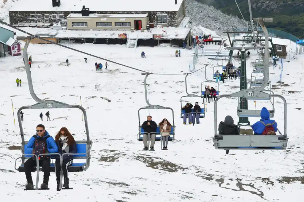 Más de 2,5 millones de personas viajaron en lo que va de la temporada invernal