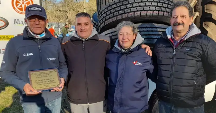 Reconocieron a Luis Sánchez por los dos mil programas de Vértigo Motorsport.