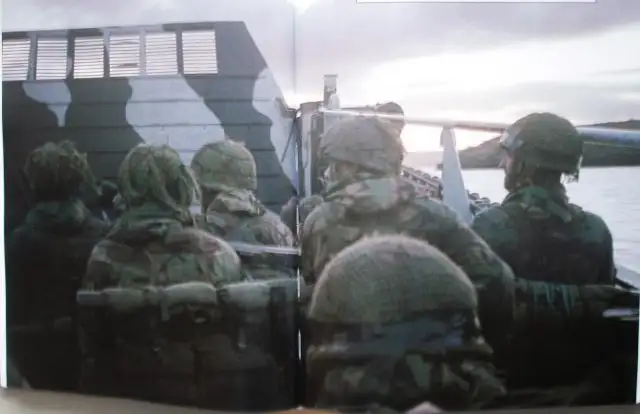  “Día del Veterano y de los Caídos en la Guerra en Malvinas”