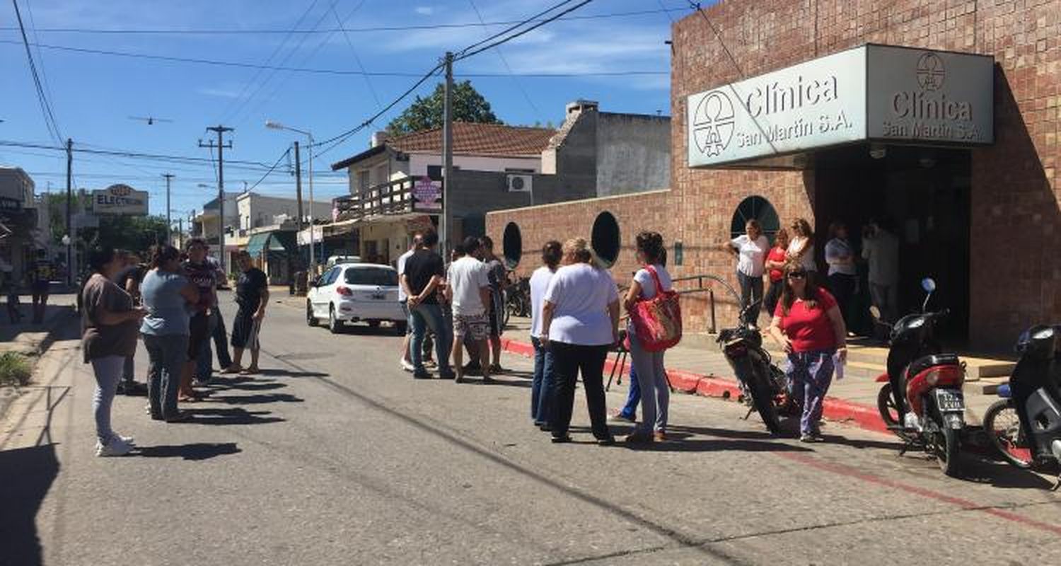 Clínica San Martín: Si este lunes no hay respuestas, el martes volverán a marchar