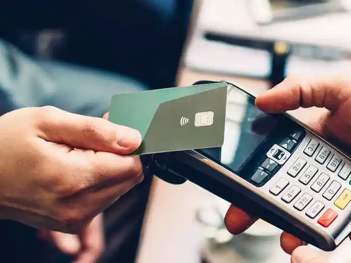 Se acreditan las tarjetas sociales