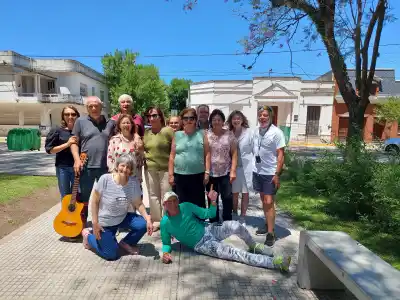 La división “B”, Promoción 1975, de la Escuela de Comercio 
“C. Marcó”, festejó los 50 años de egresados
Regocijos de un reencuentro