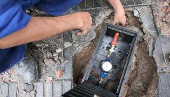 Medidores de agua en domicilios: quiénes deberán ponerlo sí o sí en la primera etapa