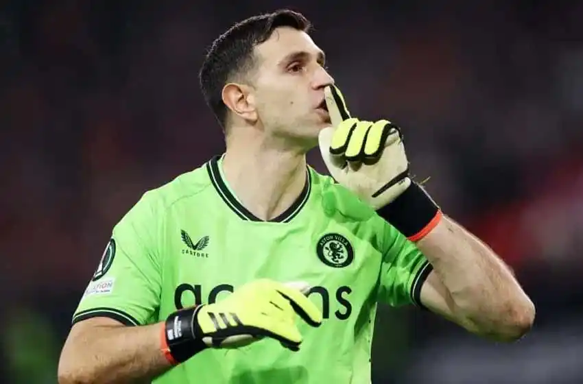 Heroica clasificación: Dibu Martínez se hizo gigante en Francia, tapó dos penales e hizo callar a la hinchada del Lille de Francia