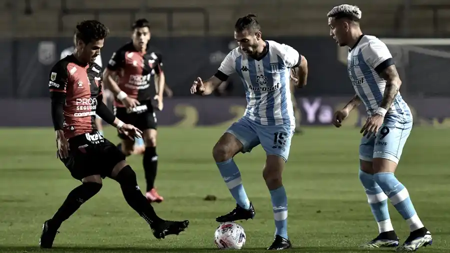 Colón visita a Racing