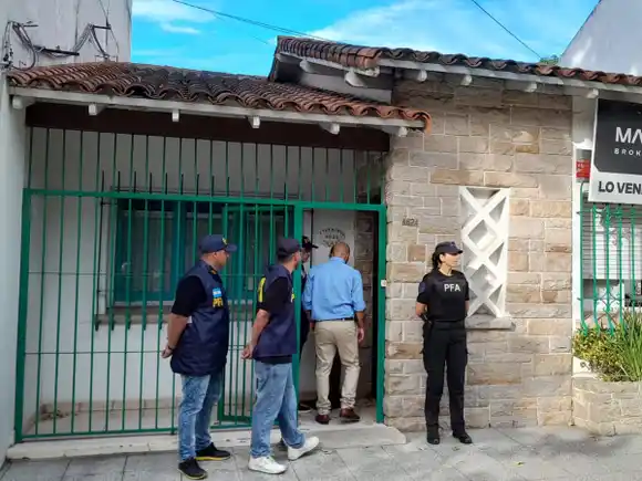 Investigan una causa de pornografía infantil en el barrio Nueva Pompeya
