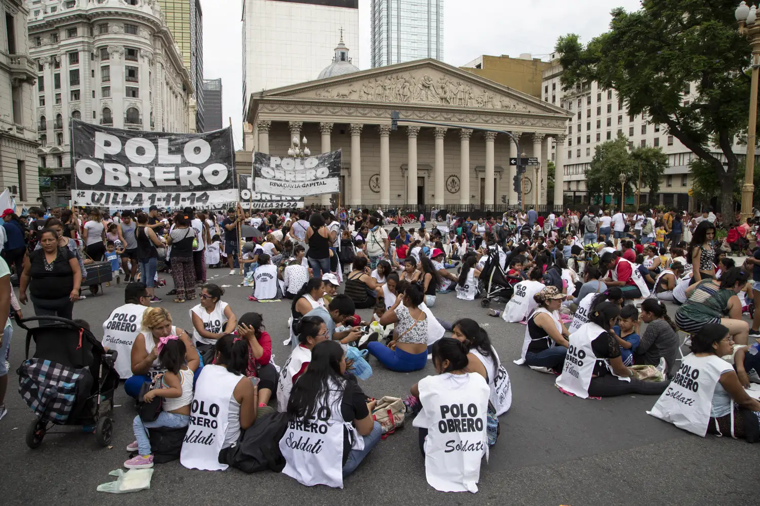 Organizaciones sociales pidieron subsidiar la SUBE y la garrafa