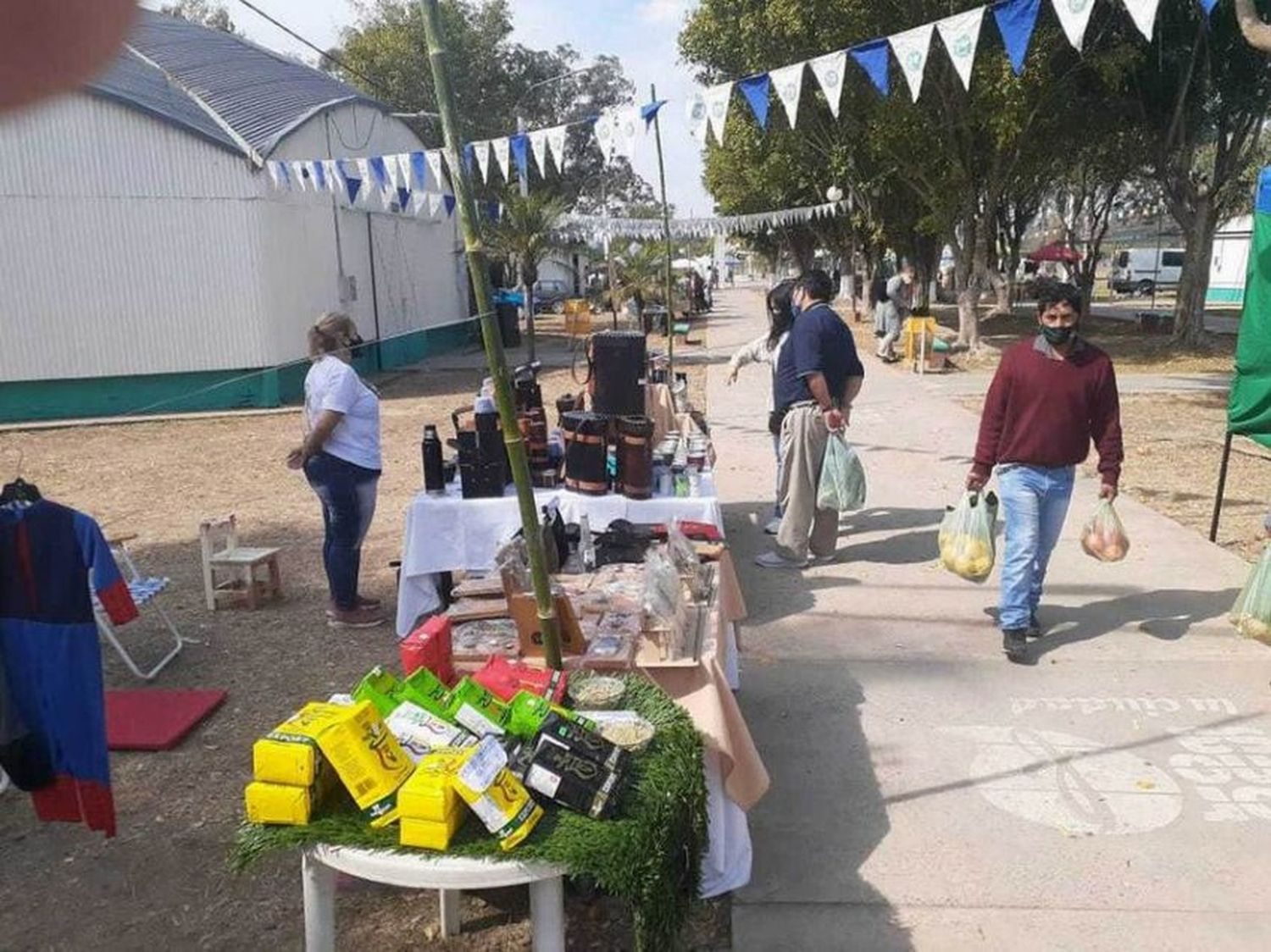 Impulso a la economía local y la recreación de las familias en la Expo de frutas y verduras