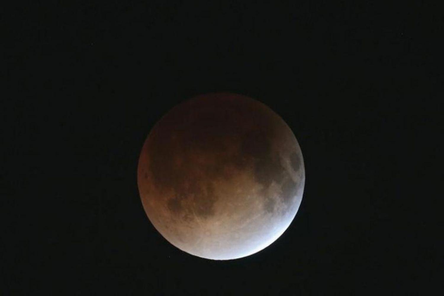 “Luna de trueno”: cuándo y dónde se podrá ver el eclipse