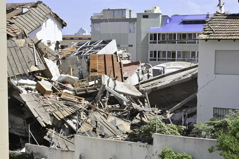 El derrumbe del edificio