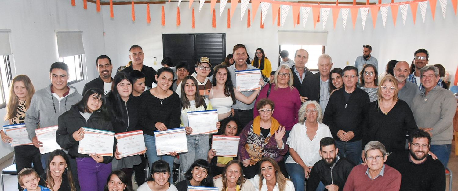 La provincia impulsa la formación laboral de jóvenes en articulación con organizaciones de la comunidad