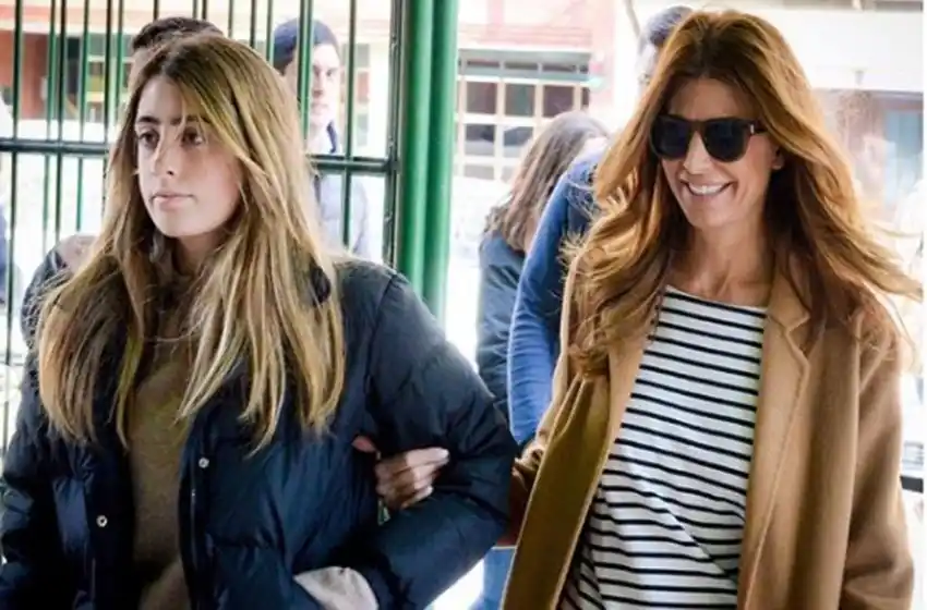 Juliana Awada acompañó a su hija Valentina, que votó por primera vez