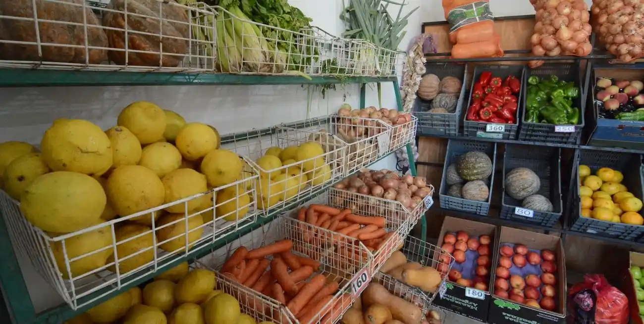 El aumento de precios de julio fue impulsado fuertemente por el alza en verduras y artículos de almacén. Crédito: Luis Cetraro