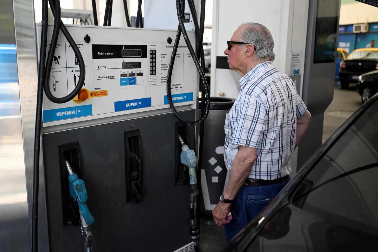 La venta de combustibles cayó en julio y se frenó la racha de crecimiento