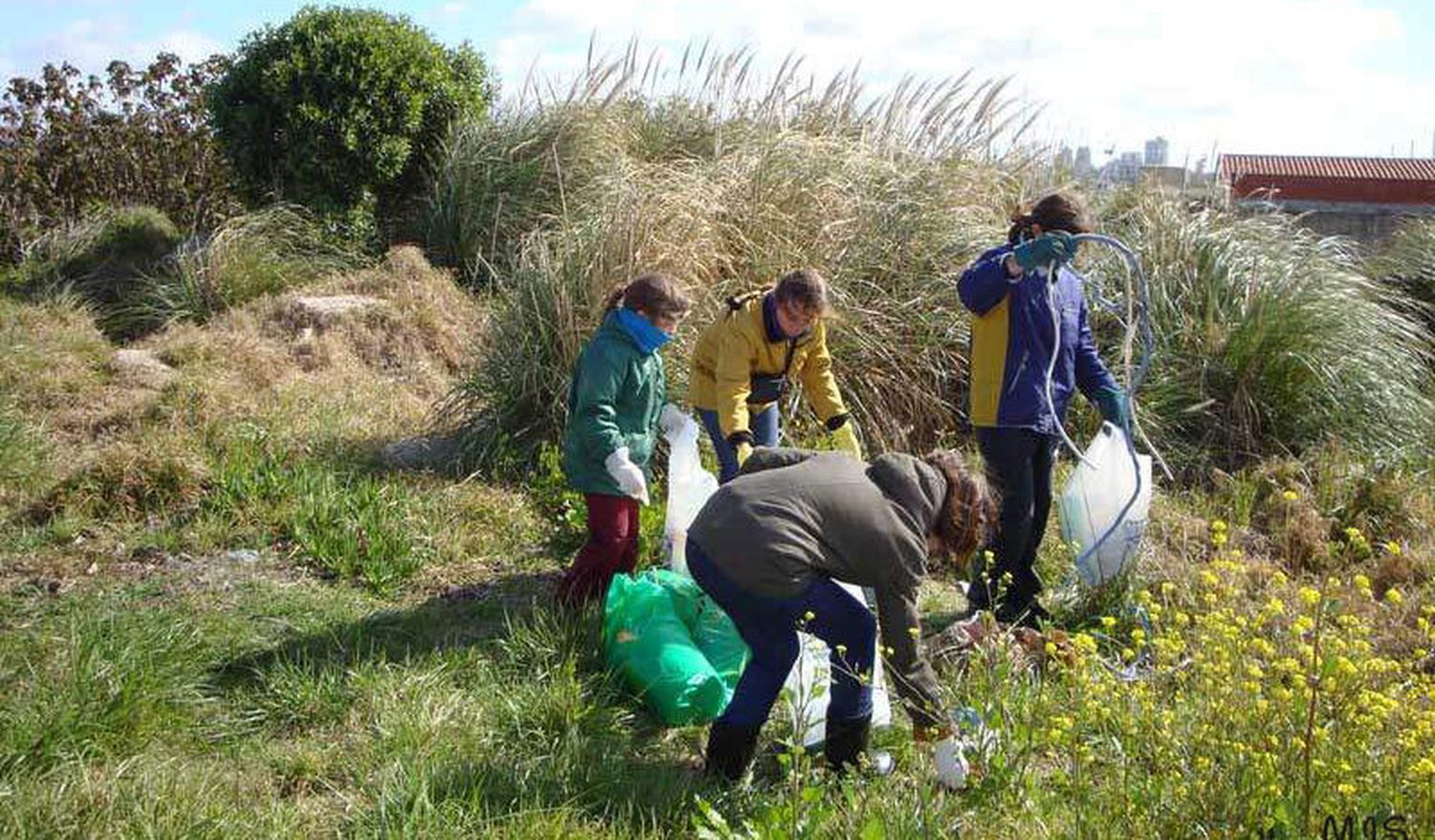 La reserva natural del Puerto se suma a la campaña "A limpiar el mundo"