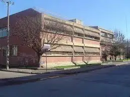 Filtraciones en el edificio de la “Escuela de Comercio”
