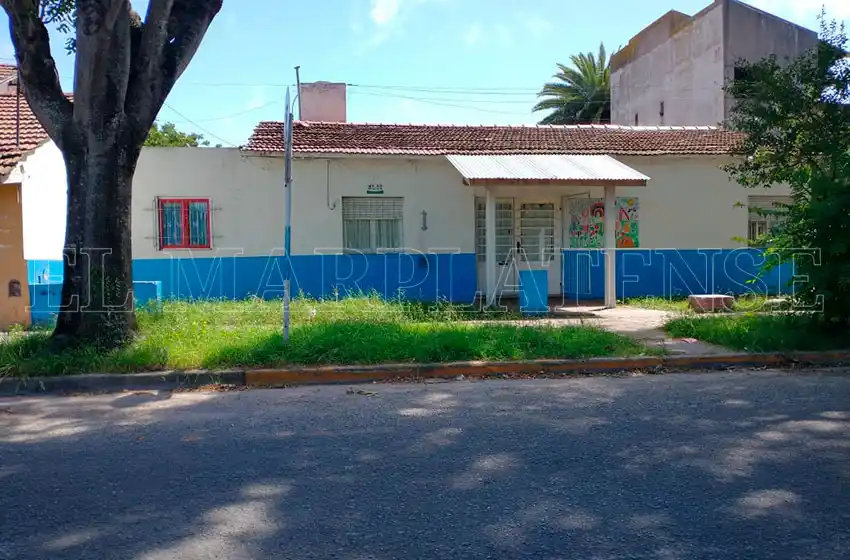 Presencialidad para algunos: las clases no empezaron en el Jardín 904 por falta de limpieza y baños rotos