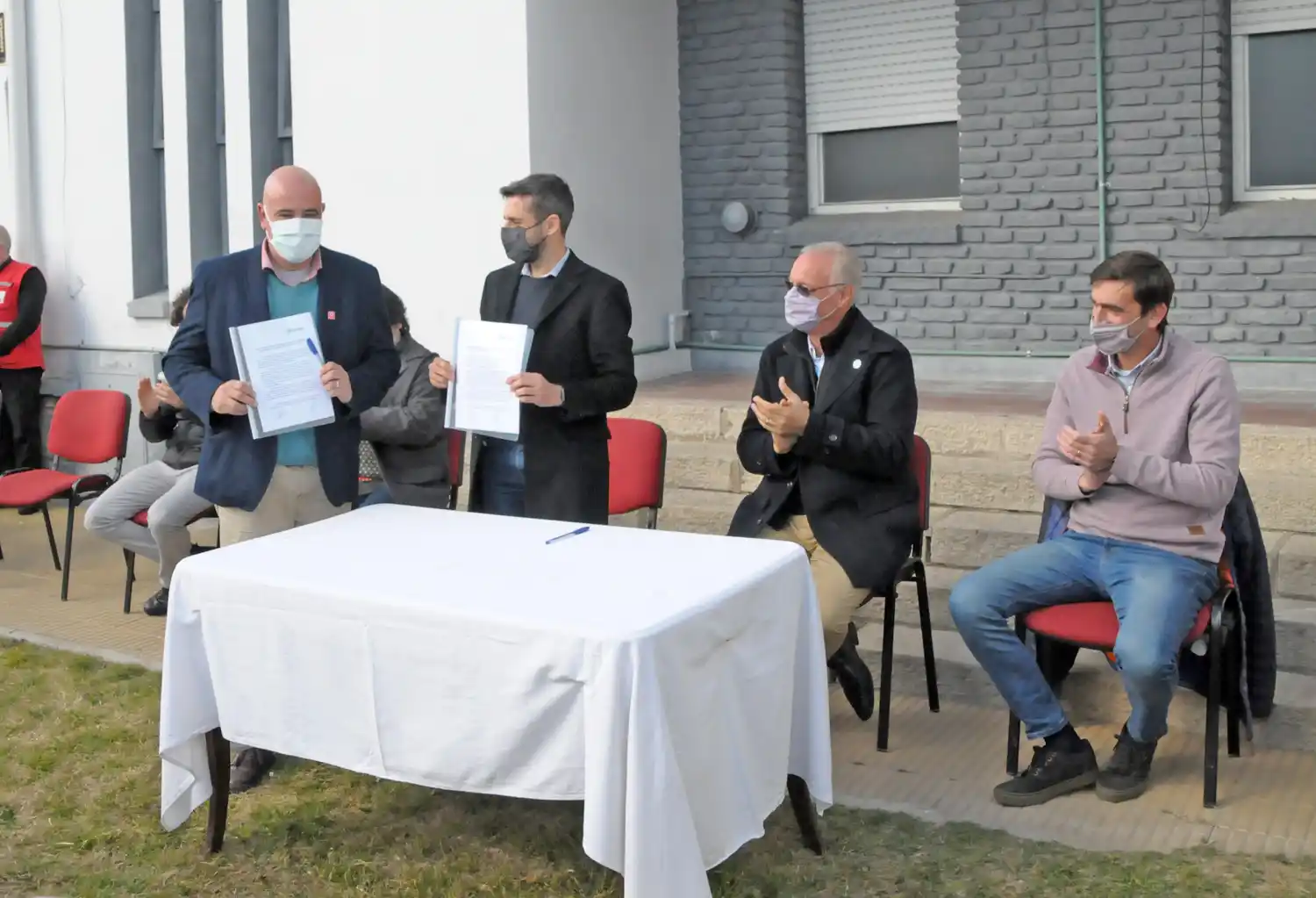 Con la presencia de Gollan, se anunció la construcción de la Escuela de Enfermería en el Centro de Vías Respiratorias