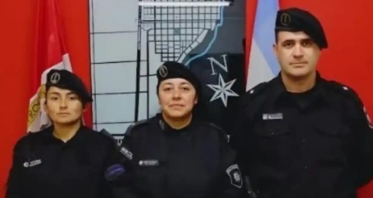 Los oficiales Cintia Gorosito, Jonathan Favot y la suboficial Florencia Bustos intervinieron rápidamente.