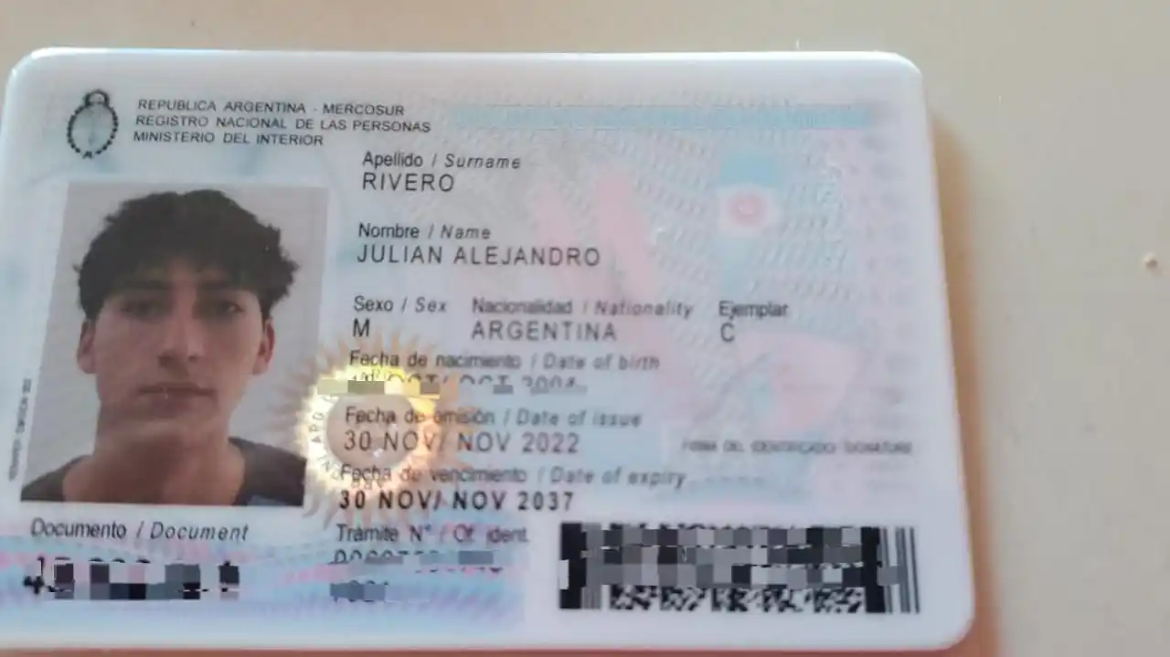 Encontraron DNI a nombre de Rivero Julián