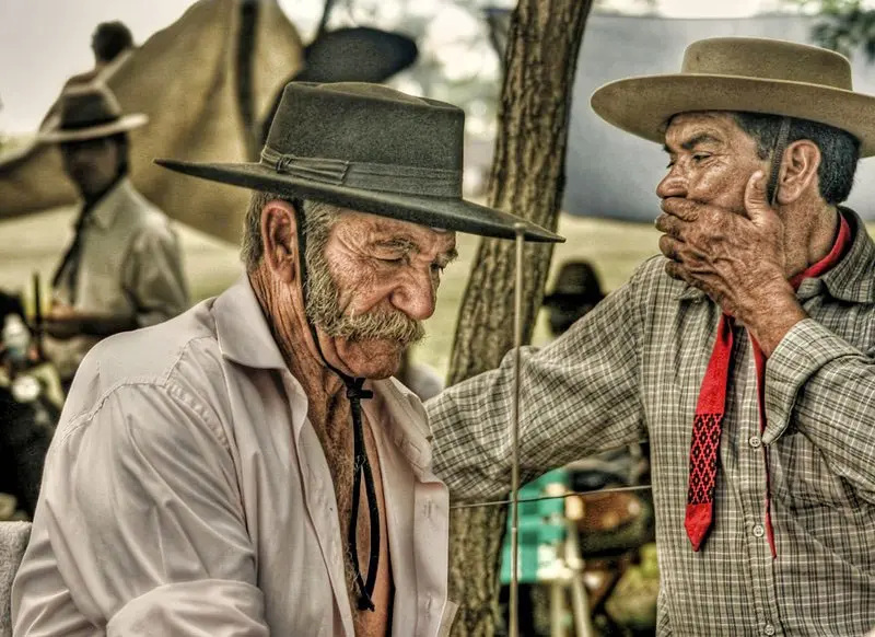 La tradición, el gaucho  y el poeta Marcelino Romero