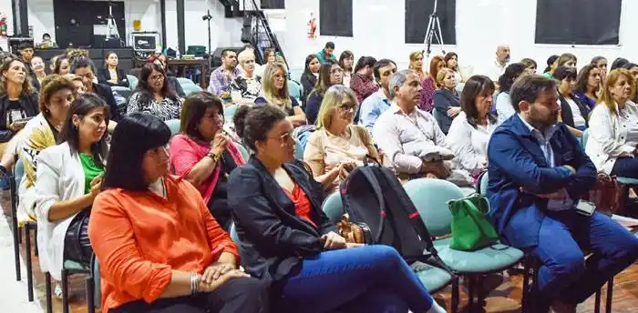 El CGE aumenta la propuesta de educación híbrida en la provincia