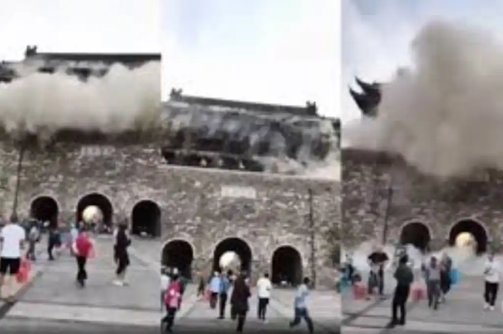 Cayó el techo de la histórica Torre del Tambor de Fengyang